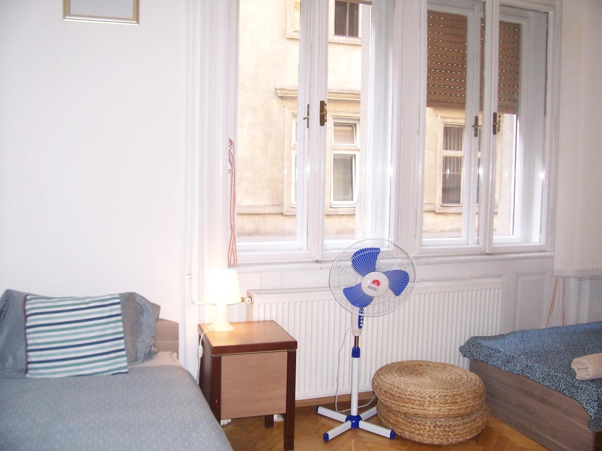Universal Apartment Budapest Bagian luar foto